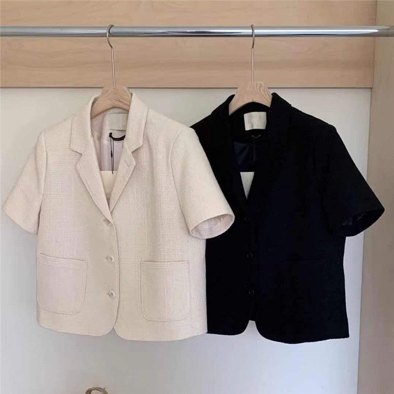 Relaxed Fit Short Sleeve Jacket Featuring Solid Lapel