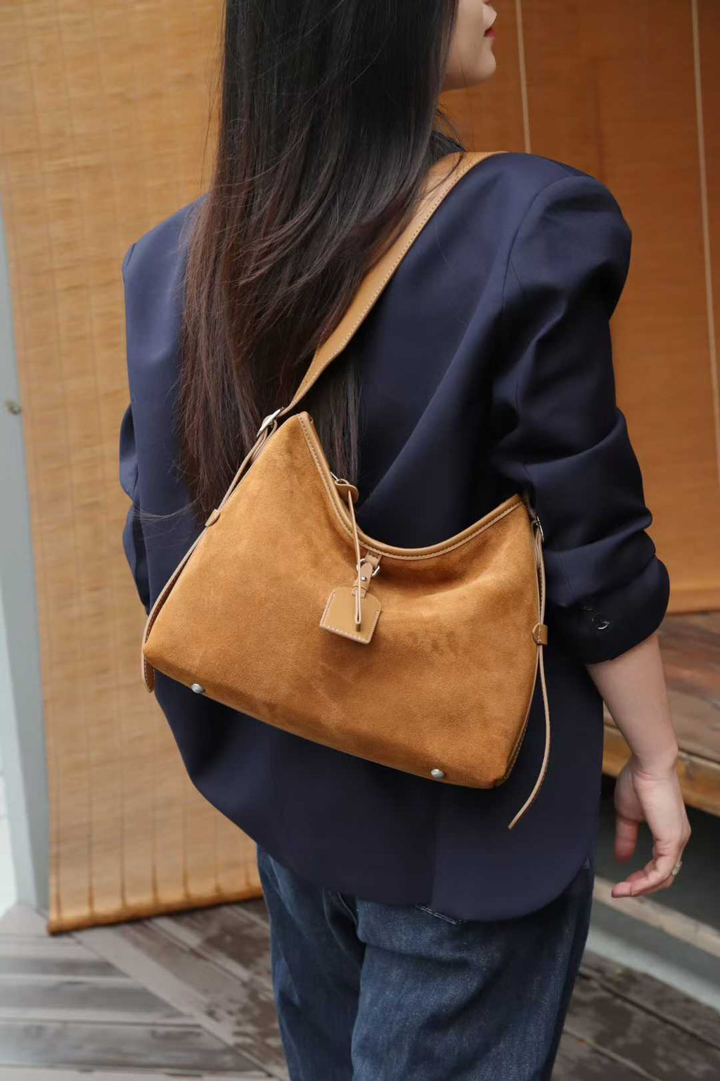 Genuine Leather Shoulder Bag - Large Capacity Handbag for Women