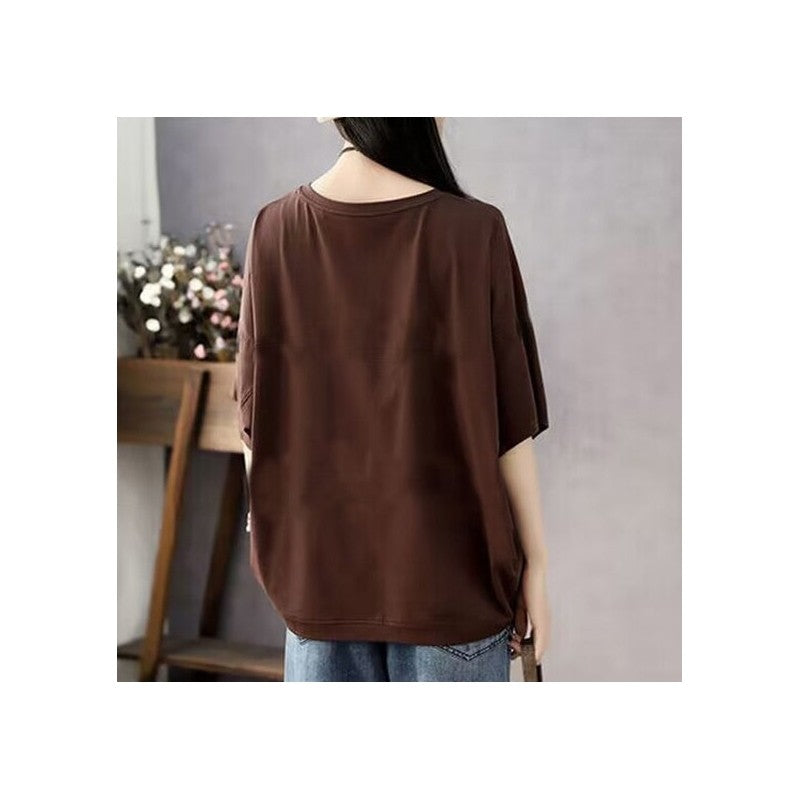 Relaxed-Fit Casual T-Shirt Featuring Line Paneling