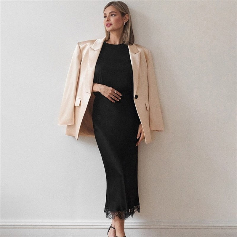 Elegant Lace Zipper Long Skirt in Solid Color