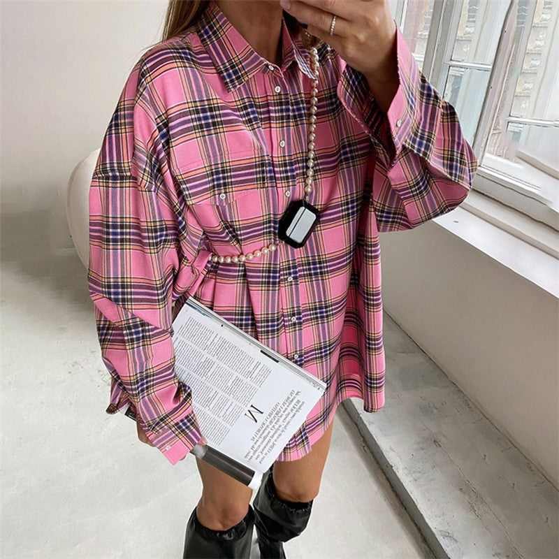 Loose-Fit Plaid Shirt in Classic Style