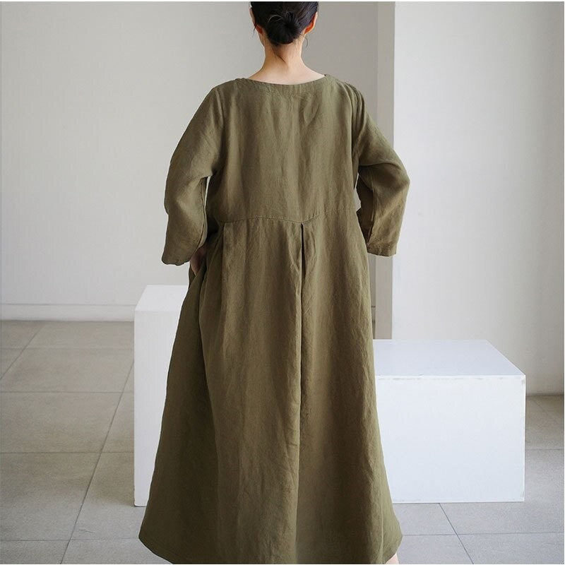 Plus Size Round Neck Solid Color Over-The-Knee Dress