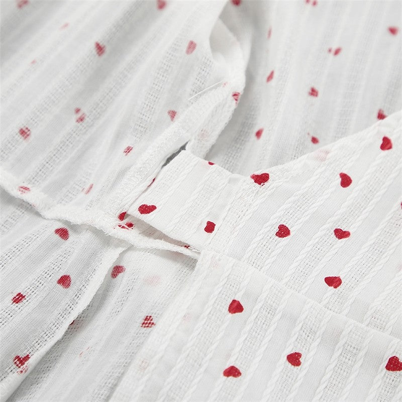 Five-Point Bubble Sleeve Lace-Up Floral Sleep Dress

Suggested Optimization:
Floral Lace-Up Sleep Dress with Bubble Sleeves