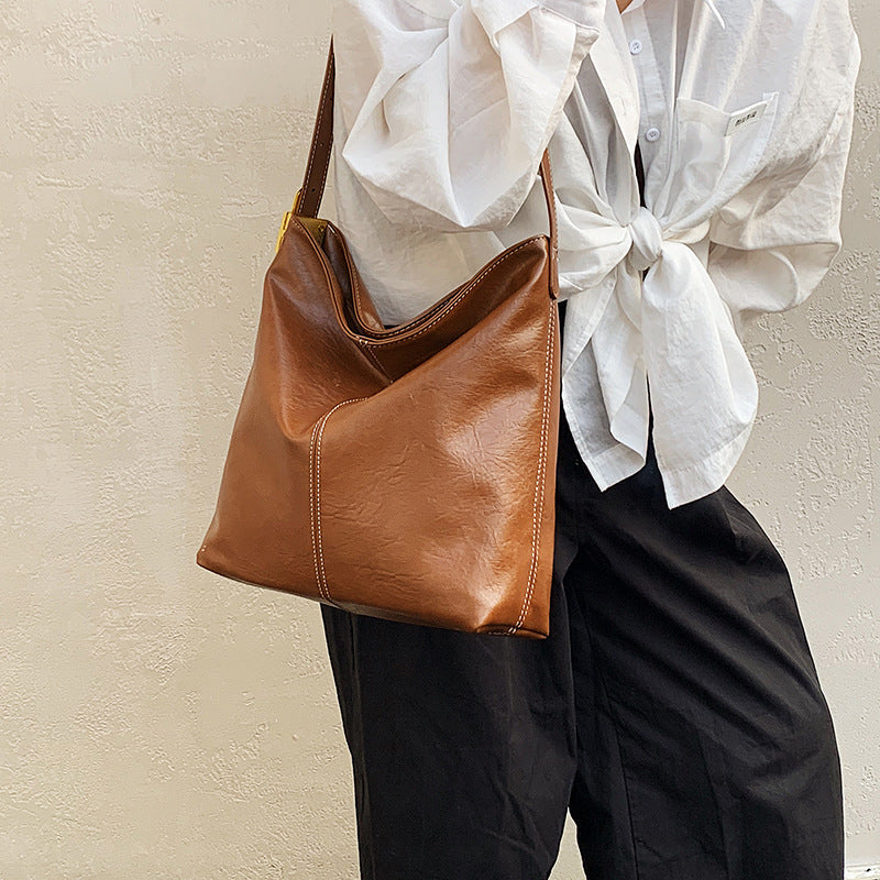 Korean-Style Large Capacity Textured PU Leather Bucket Shoulder Bag | Retro Soft Leather Handbag