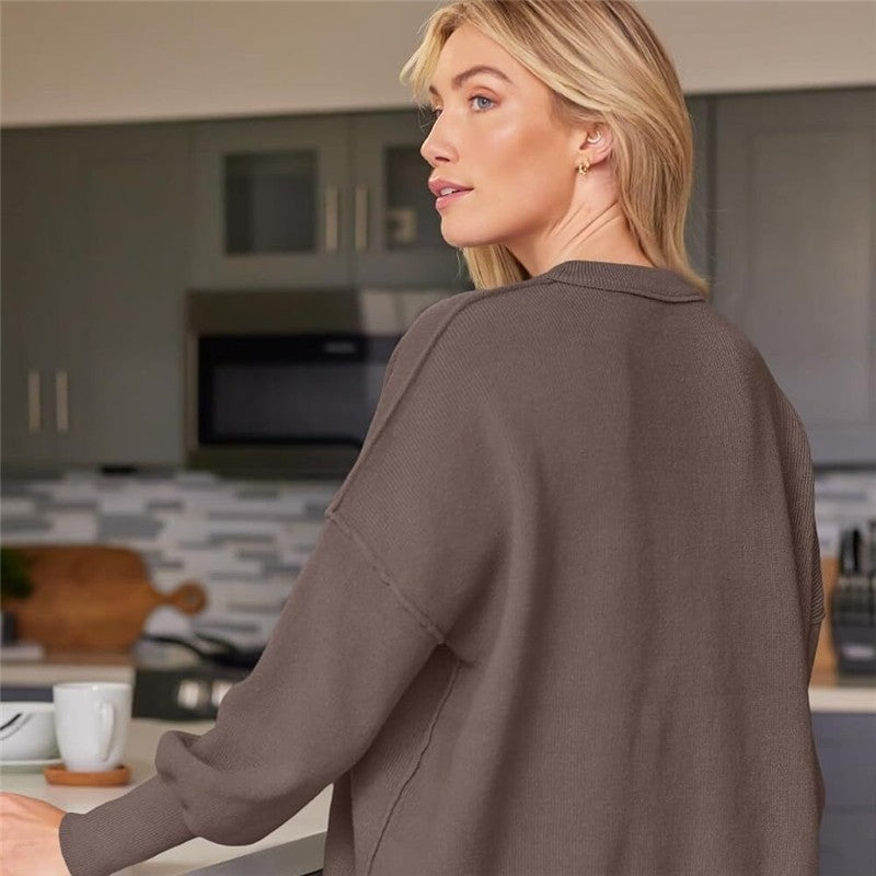 Sure! Here is an optimized title for your clothing product in English:

"Cozy Round Neck Batwing Sleeve Knit Swe
