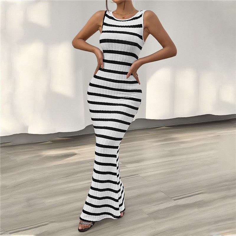 Colorblock Striped Sleeveless Maxi Dress with Crewneck and Back Hollow Detail
