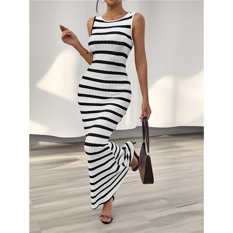 Colorblock Striped Sleeveless Maxi Dress with Crewneck and Back Hollow Detail