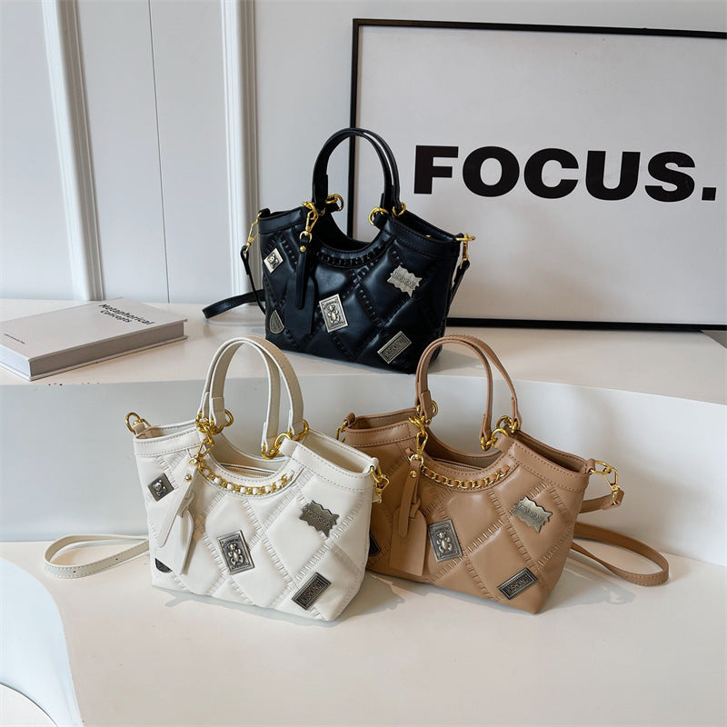 Diamond-Pattern Badge Shoulder Crossbody Bag for Women - PU Leather Bucket Bag with Chain Strap