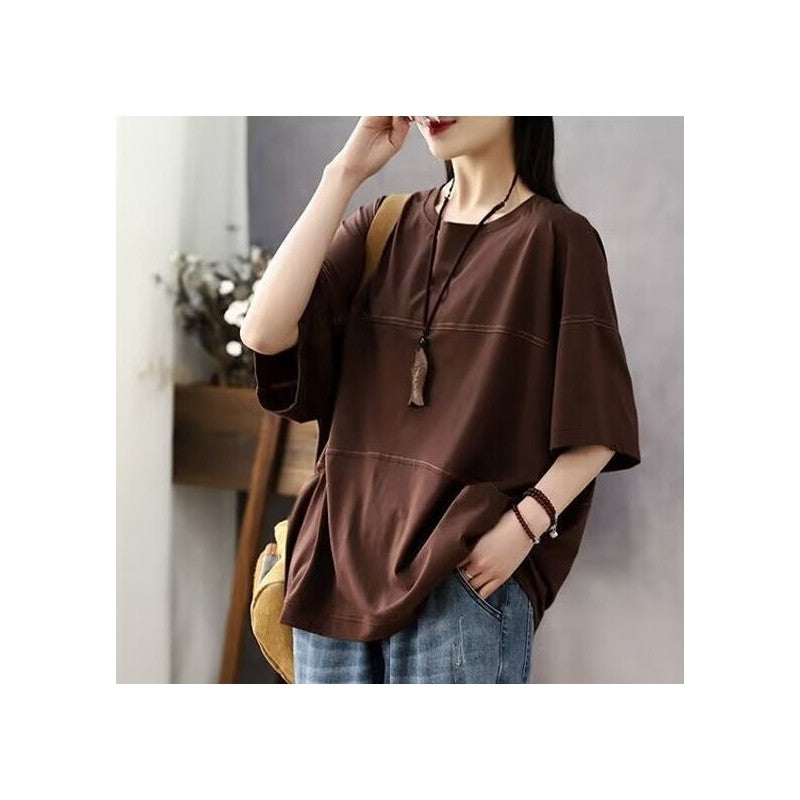 Relaxed-Fit Casual T-Shirt Featuring Line Paneling