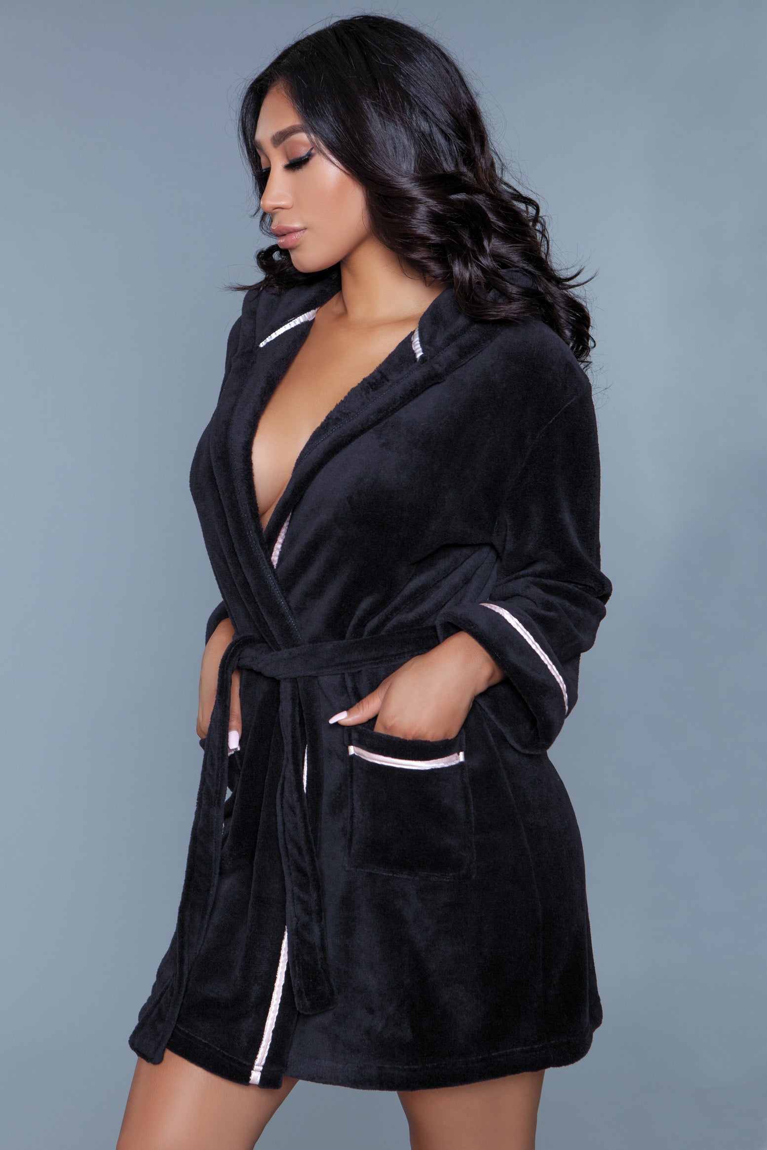 1966 Alyssa Robe