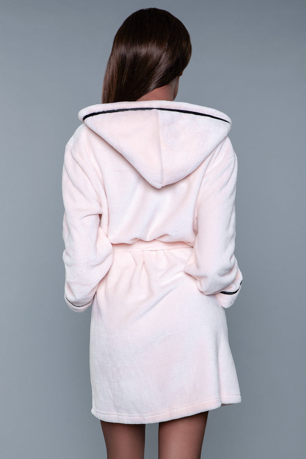 1966 Alyssa Robe