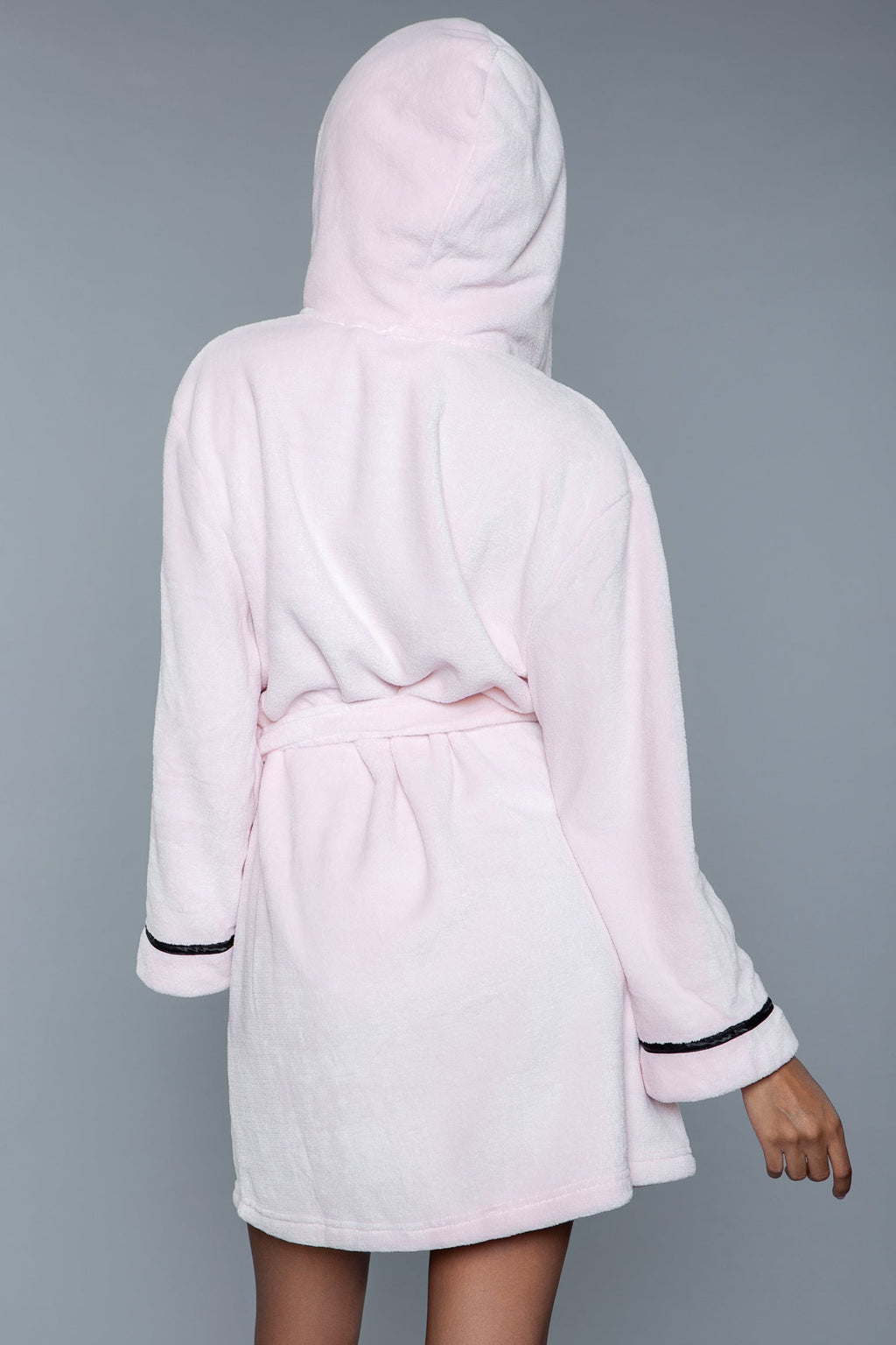 1966 Alyssa Robe