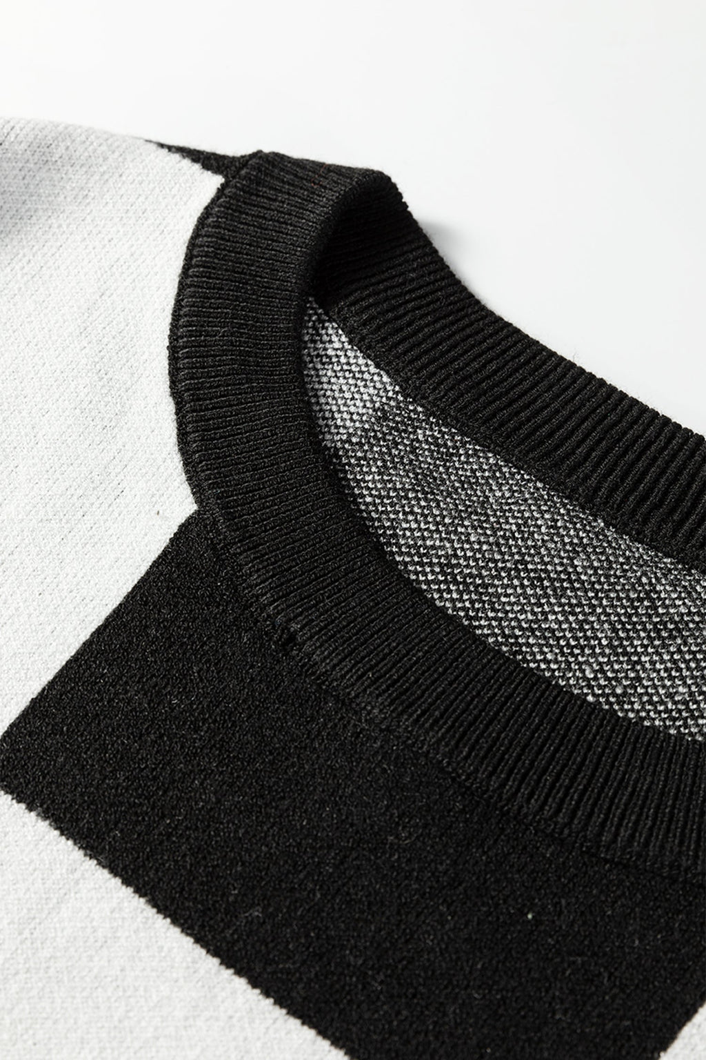 Black Checkered Pattern Loose Drop Shoulder Half Sleeve Sweater