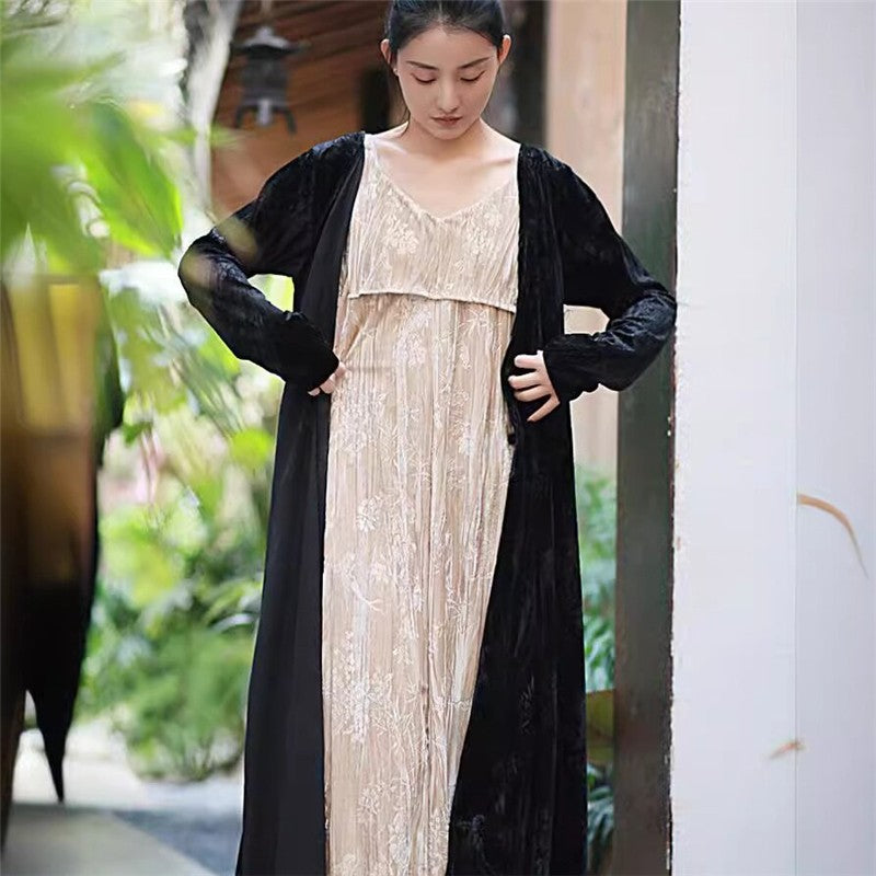Single-Breasted Velvet Cardigan with Printed Pattern