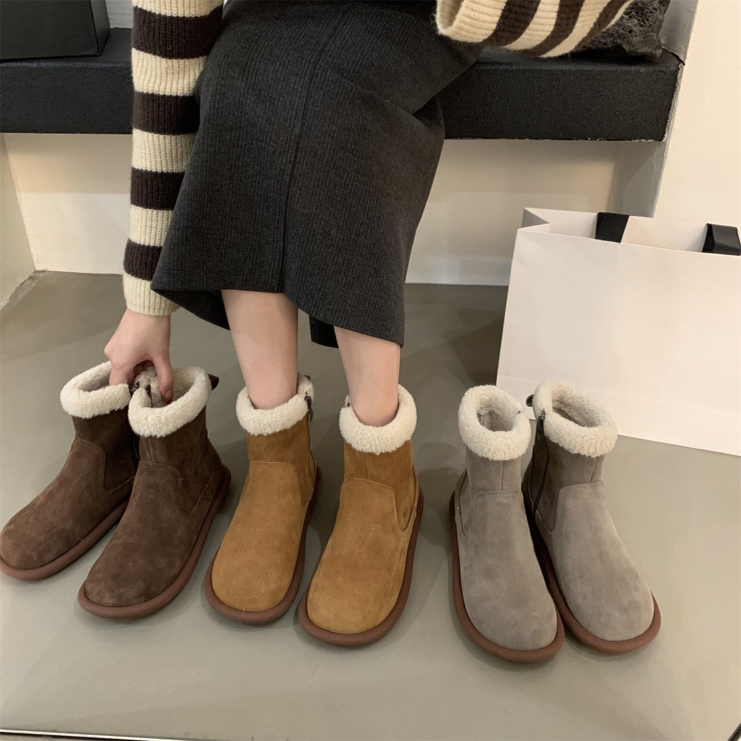 Women's Retro Furry Ankle Boots - Comfortable Side Zipper Low Shaft Boots