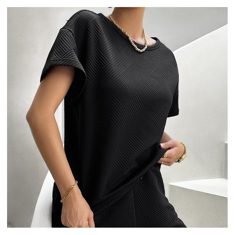 Knit Casual Round Neck Top and Shorts Ensemble