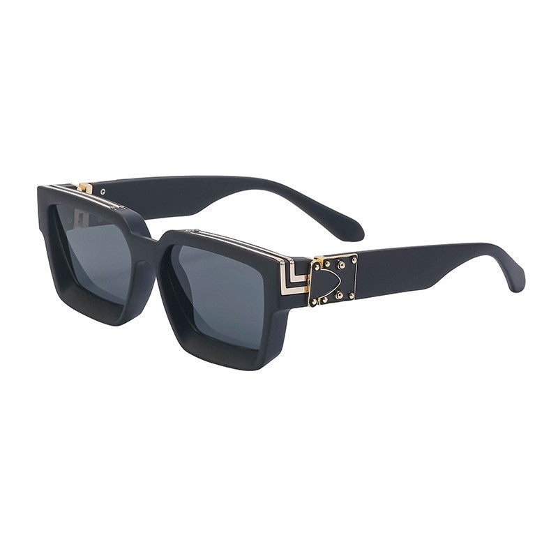 Lightweight And Stylish Oversized Sunglasses