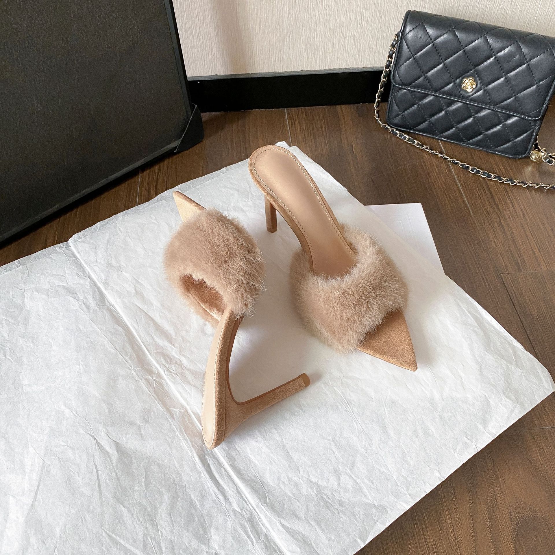 Pointed-Toe High-Heel Plush Slippers