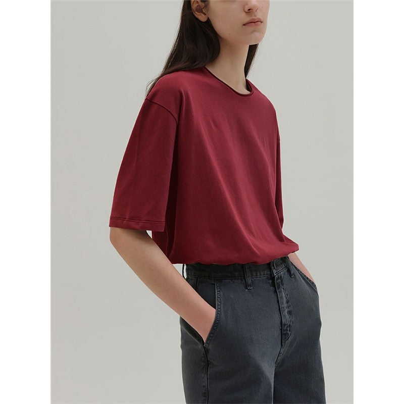 Round-Neck Short-Sleeved Plain T-Shirt With Contrast Hem For Women.