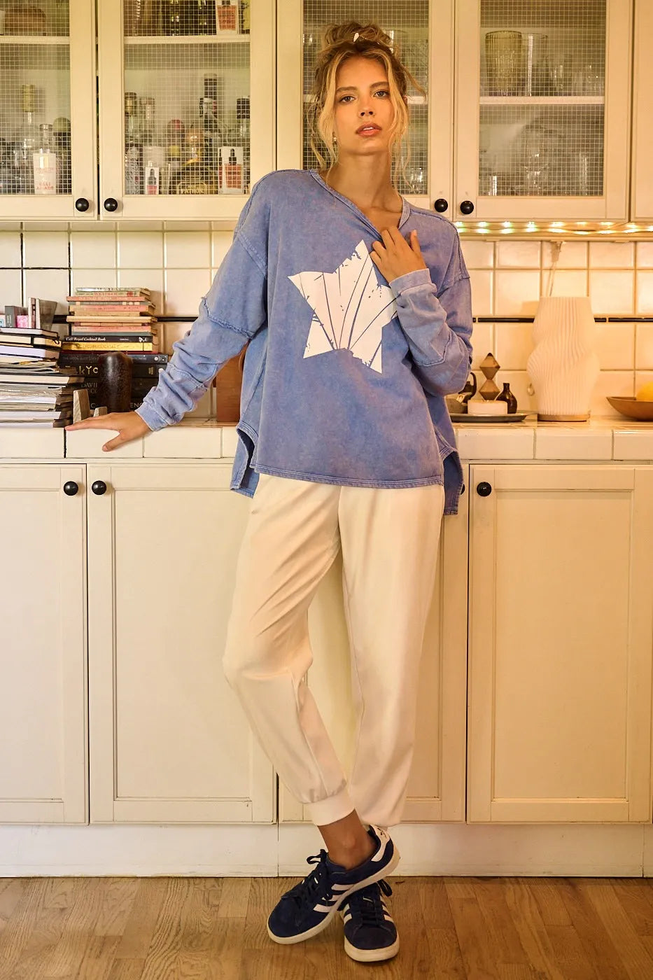 Mittoshop Star Graphic Mineral Wash Long Sleeve Top