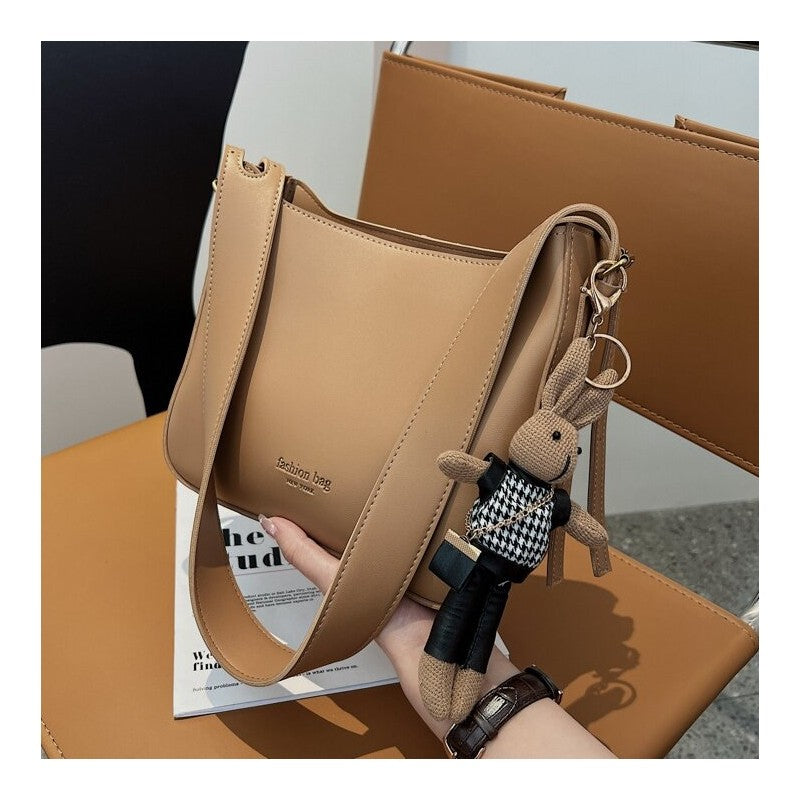 Chic Crossbody Bag with Hundred Shoulder Design