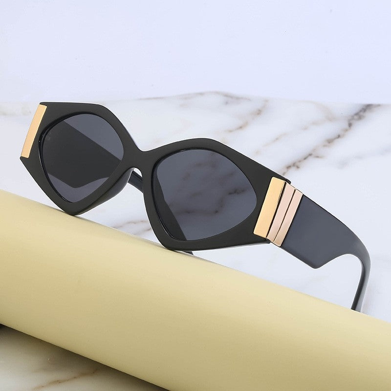 Ladies Fashion Oversized Wide-Leg Sunglasses