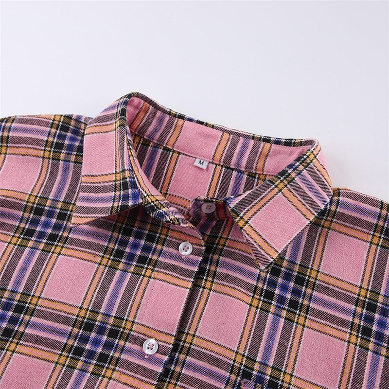 Loose-Fit Plaid Shirt in Classic Style