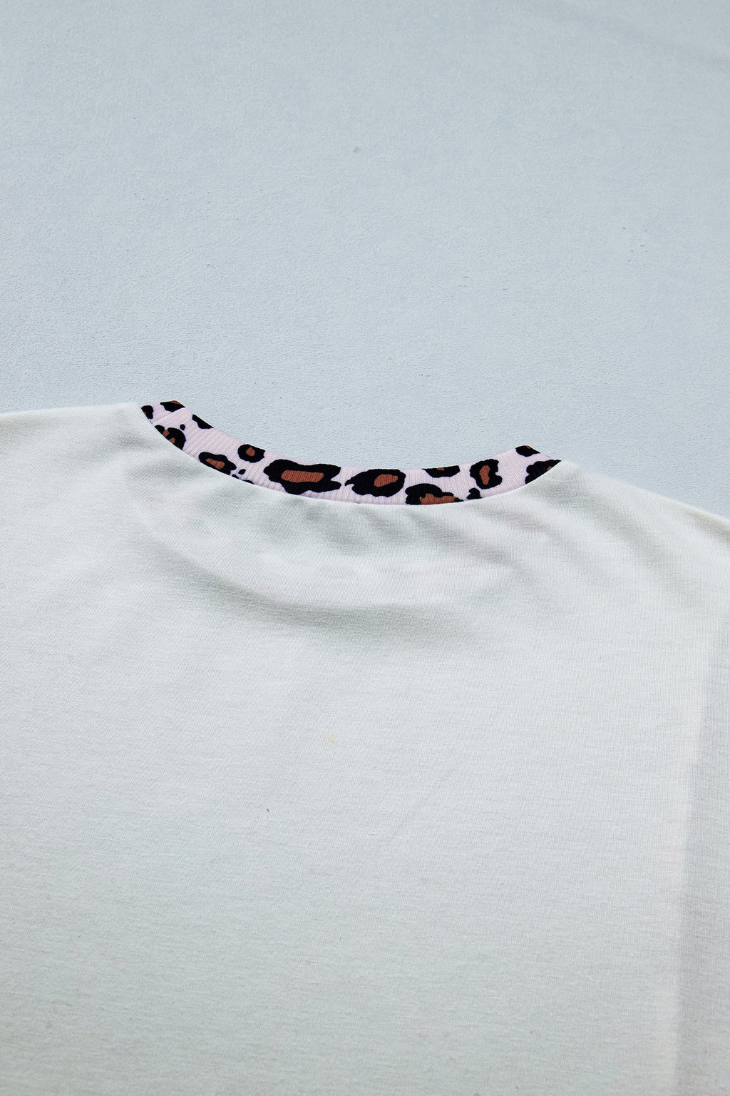 White Ribbed Leopard Patchwork Uneven Hem T Shirt