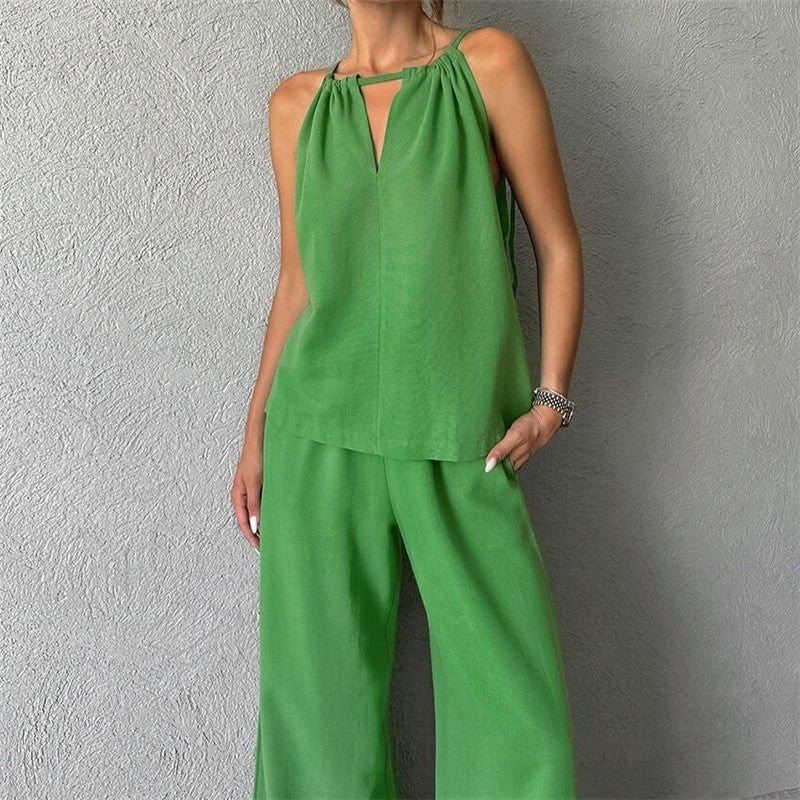 Sleeveless Top and Pants Pajama Set in Solid Color