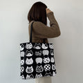 Literary Canvas Bag with Large Capacity and Single Shoulder Design