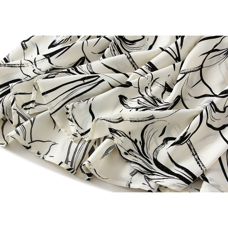Sure! Here is an optimized title for your clothing product:

"Printed A-Line Skirt with Elastic Waistband