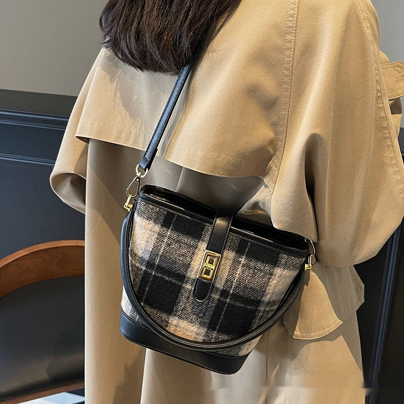 Vintage Plaid Suede Tote Bucket Bag - Korean Style Shoulder Handbag for Women
