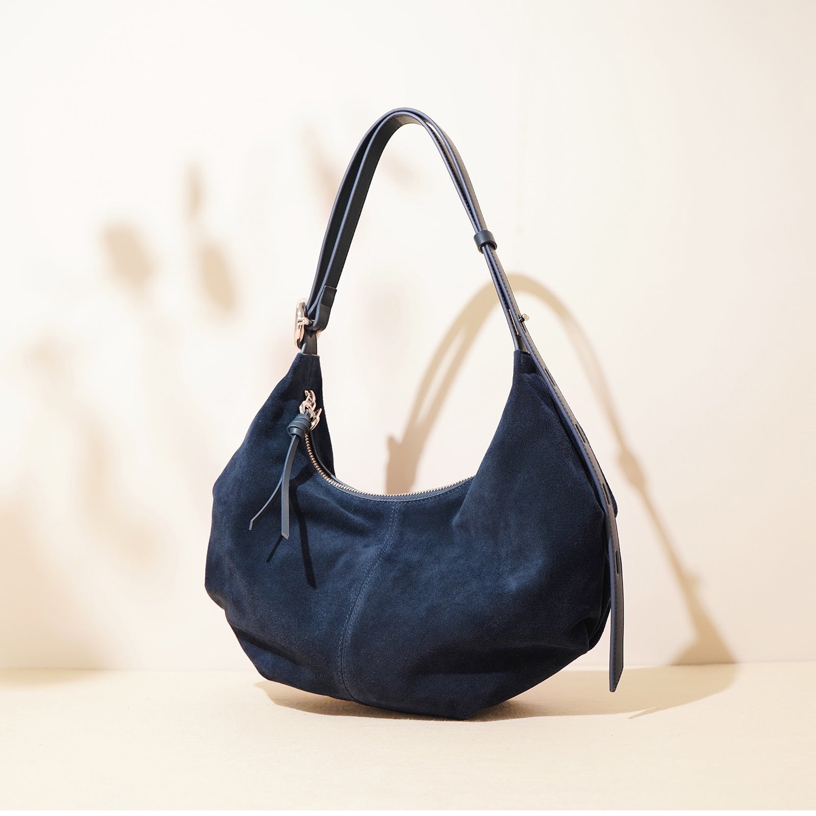 Women's High-Capacity Crossbody Bag – Matte Cowhide Leather Shoulder Bag