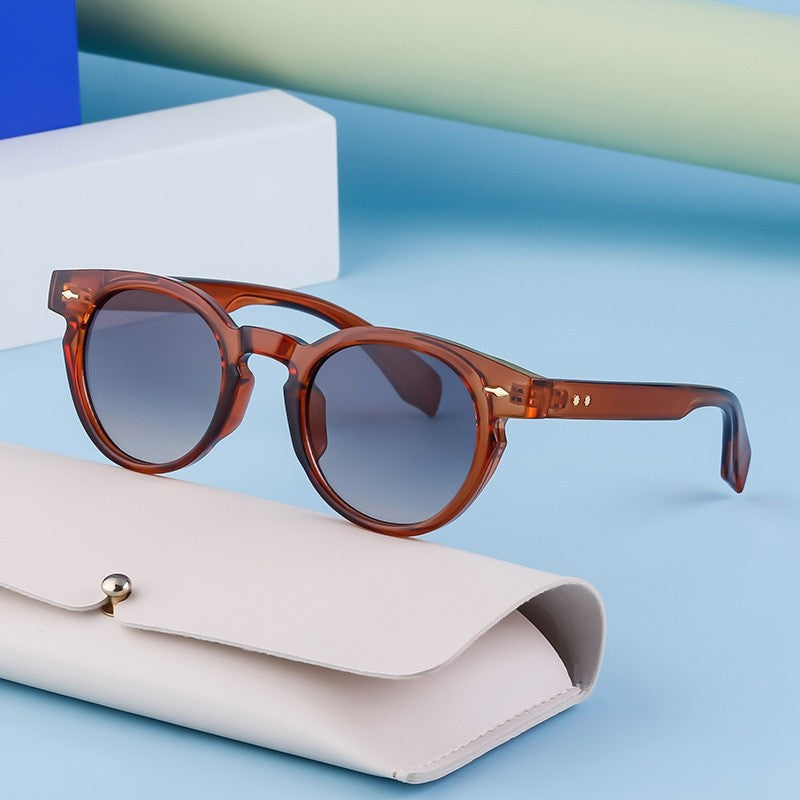 Stylish Oval Frame Sunglasses For Women