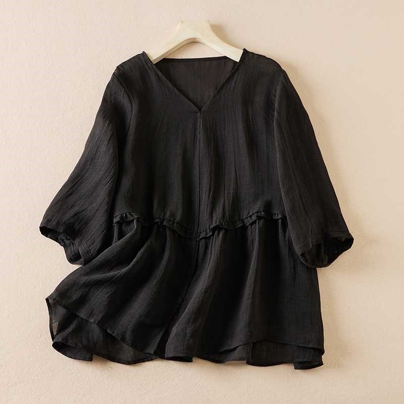 V-Neck Linen Shirt Featuring Distinctive Mushroom Edge