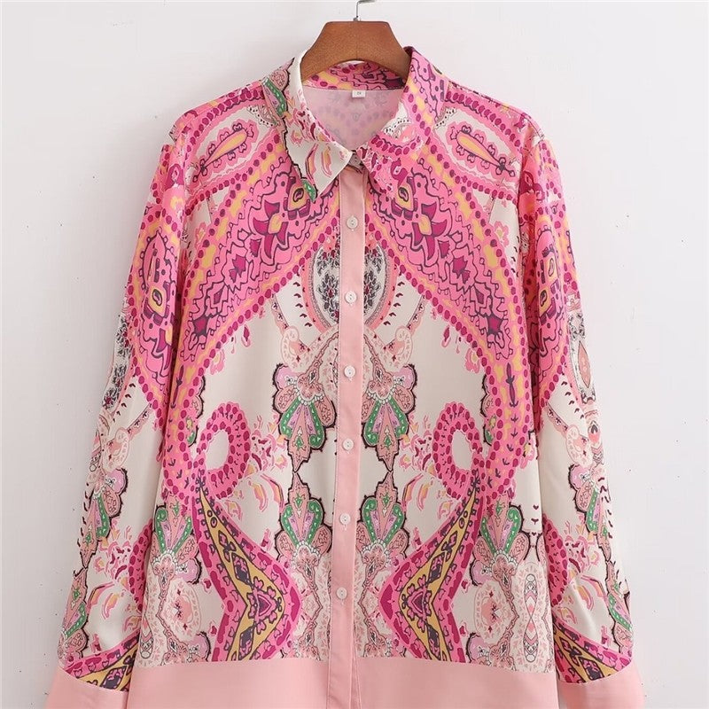 Stylish Oversized Shirt with Printed Collar