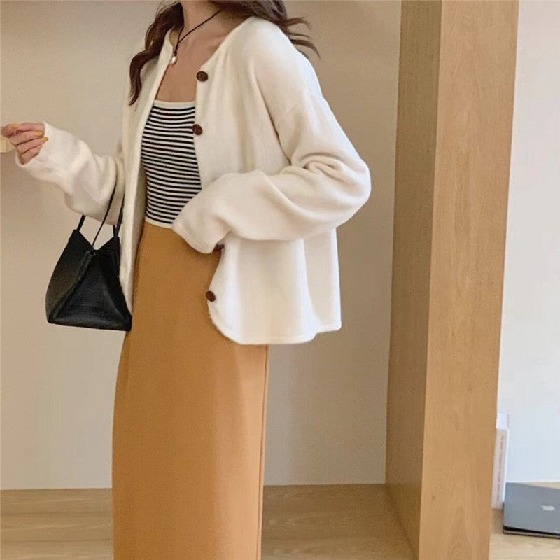 Loose Fit Solid Color Round Neck Sweater Cardigan