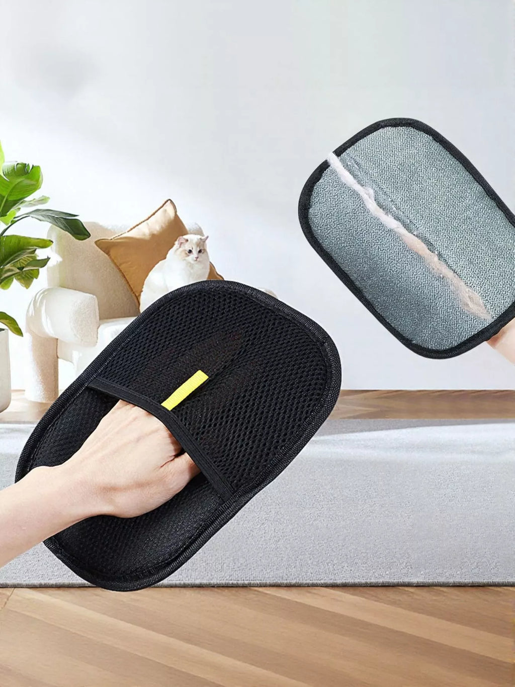 Washable & Reusable Glove-Shaped Pet Hair Remover