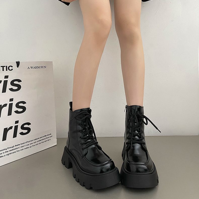 Women's Vintage British Chunky Heel Western Cowboy Ankle Boots | Lace-Up Round Toe Block Heel Booties