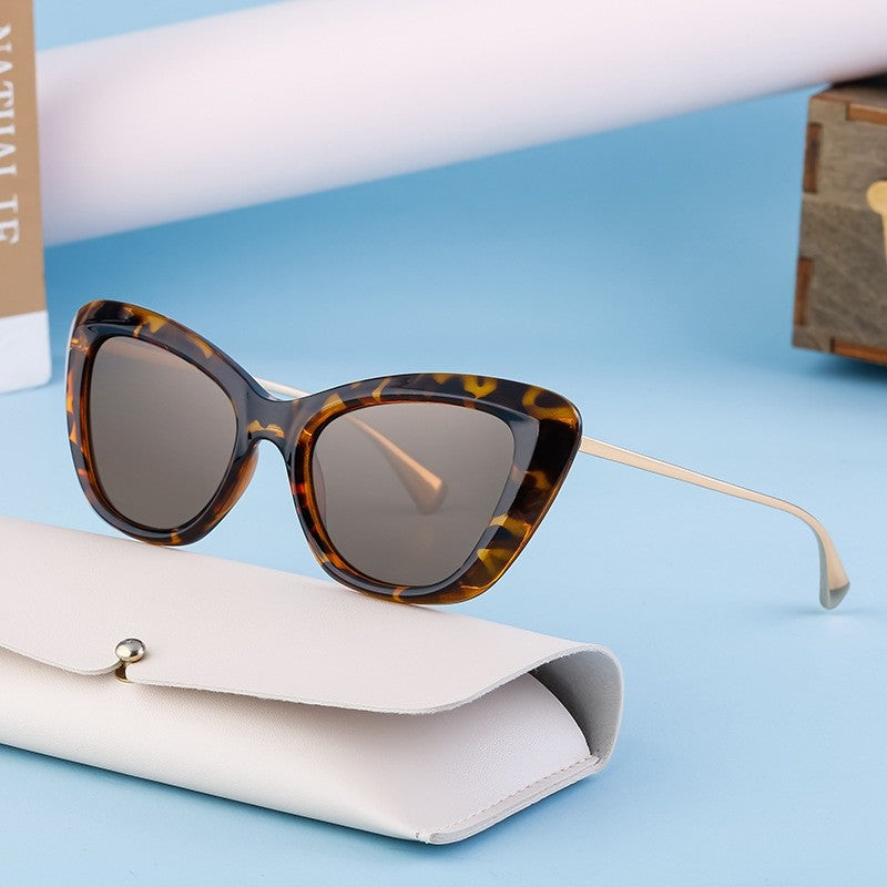 Women's Retro Y2k Cat Eye Sunglasses