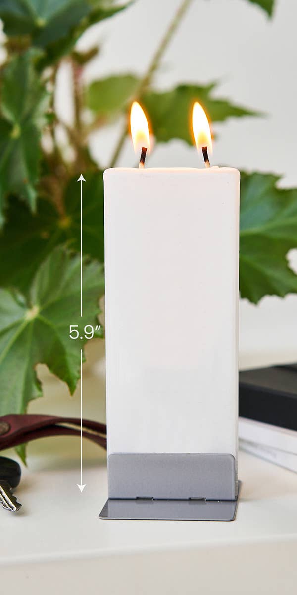 Flatyz Mom Floral Letters Candle