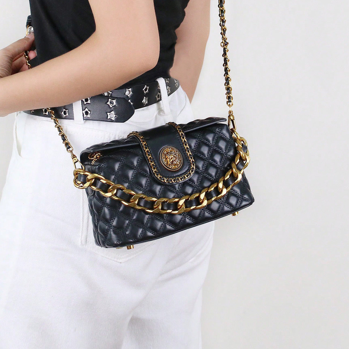 Diamond-Quilted Chain Crossbody Bag