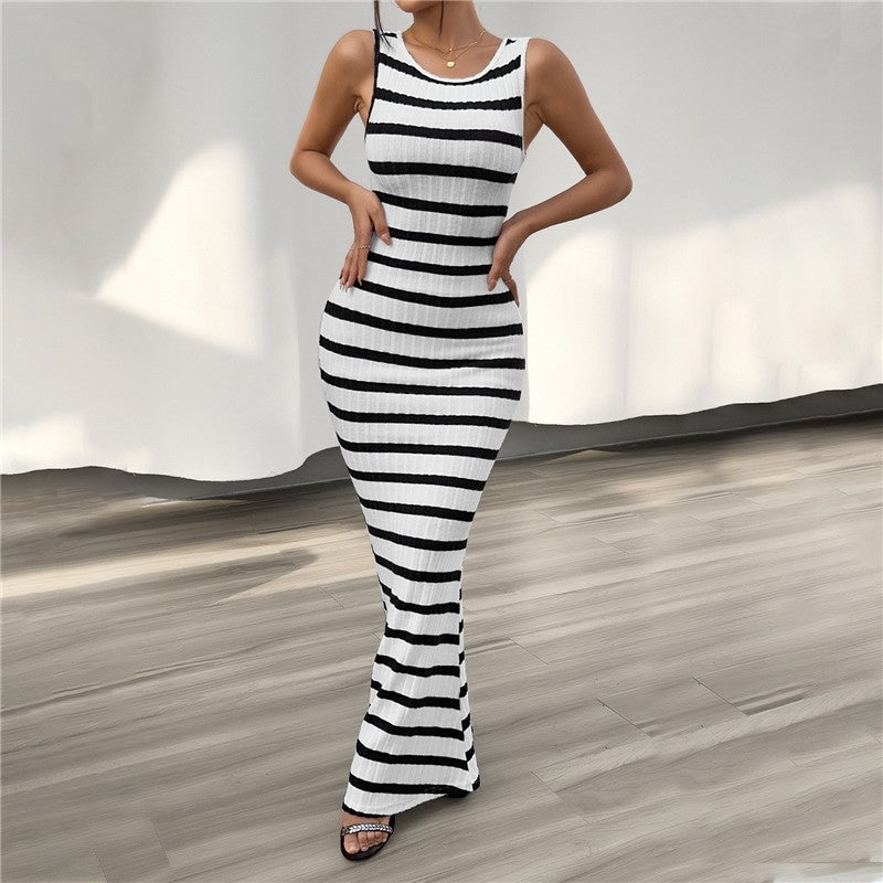 Colorblock Striped Sleeveless Maxi Dress with Crewneck and Back Hollow Detail