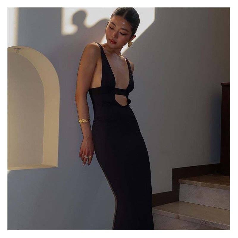 Deep V-Neck Hollow Out Strapless Dress with Wrap Chest