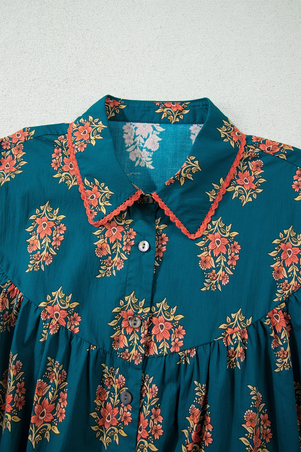 Green Plus Size Floral Print Contrast Lacy Trim Pleated Loose Shirt