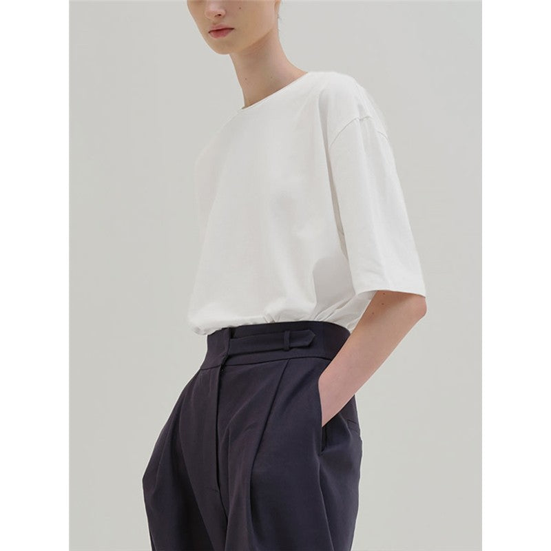 Round-Neck Short-Sleeved Plain T-Shirt With Contrast Hem For Women.