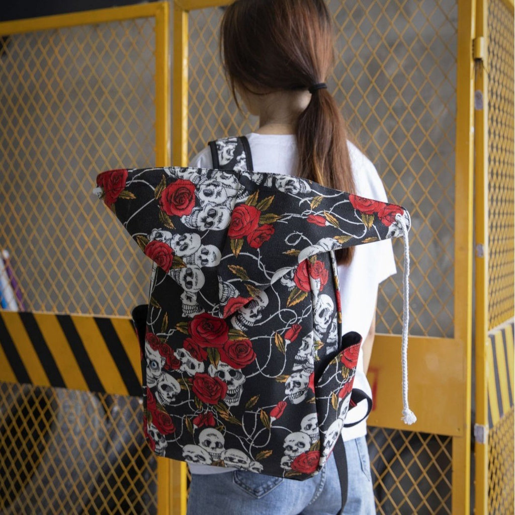 Skull & Rose Hooded Canvas Backpack – Women's Retro Gothic Travel Bag