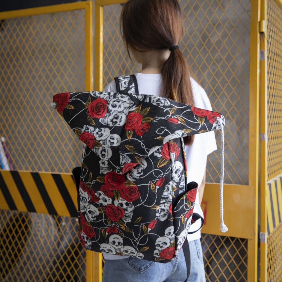 Skull & Rose Hooded Canvas Backpack – Women's Retro Gothic Travel Bag