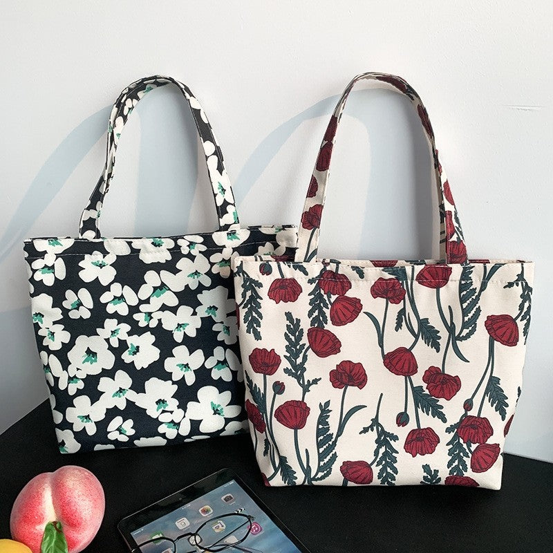 Fresh Floral Grid Cloth Tote: A Stylish and Artistic Accessory
