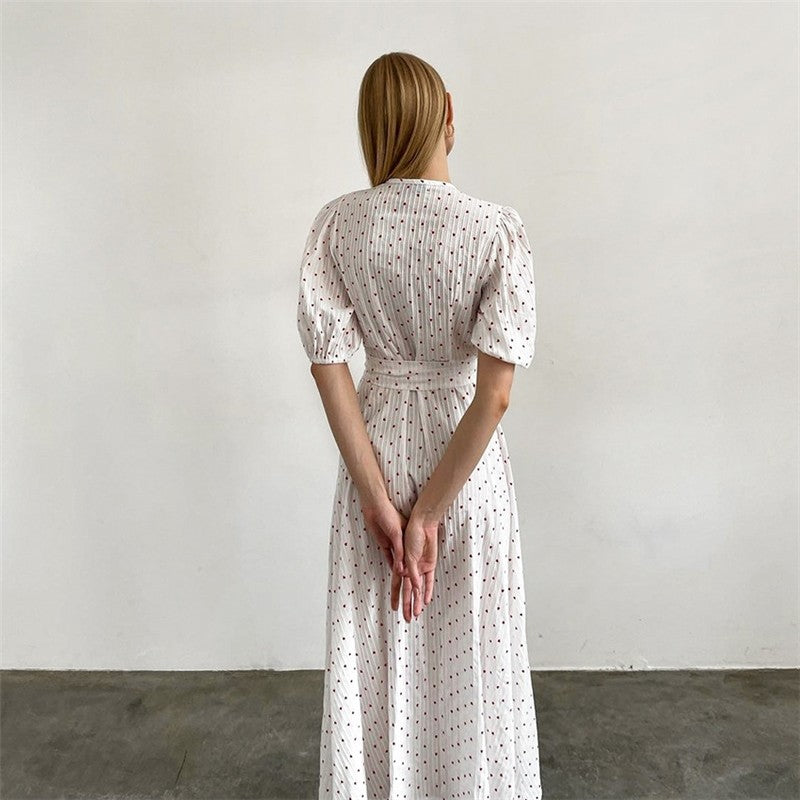 Five-Point Bubble Sleeve Lace-Up Floral Sleep Dress

Suggested Optimization:
Floral Lace-Up Sleep Dress with Bubble Sleeves